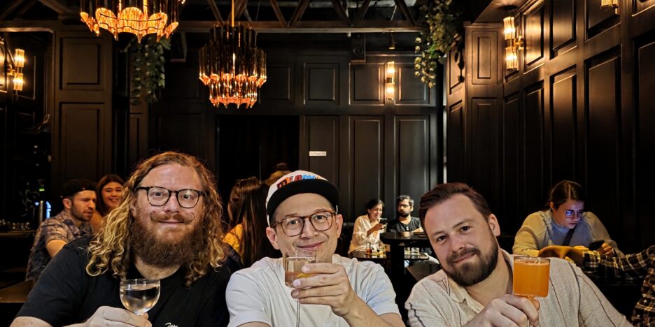 Cityguys in Handshake Bar Mexico